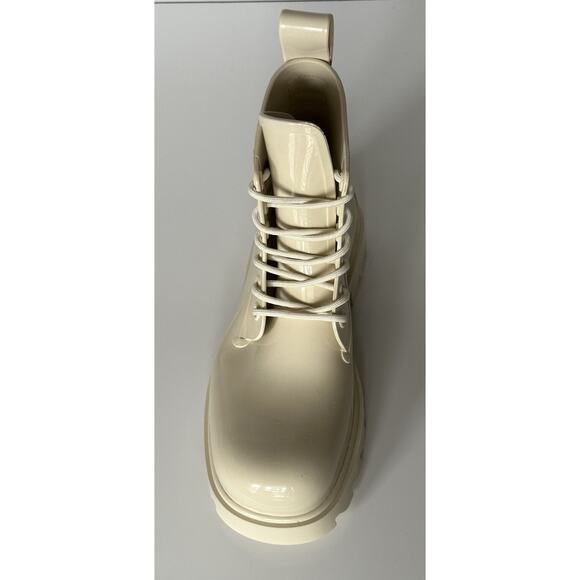 Bottega Veneta Shiny Rubber White Ankle Boots 8 US (41 Euro) 676884 IT NIB $890 main image 12
